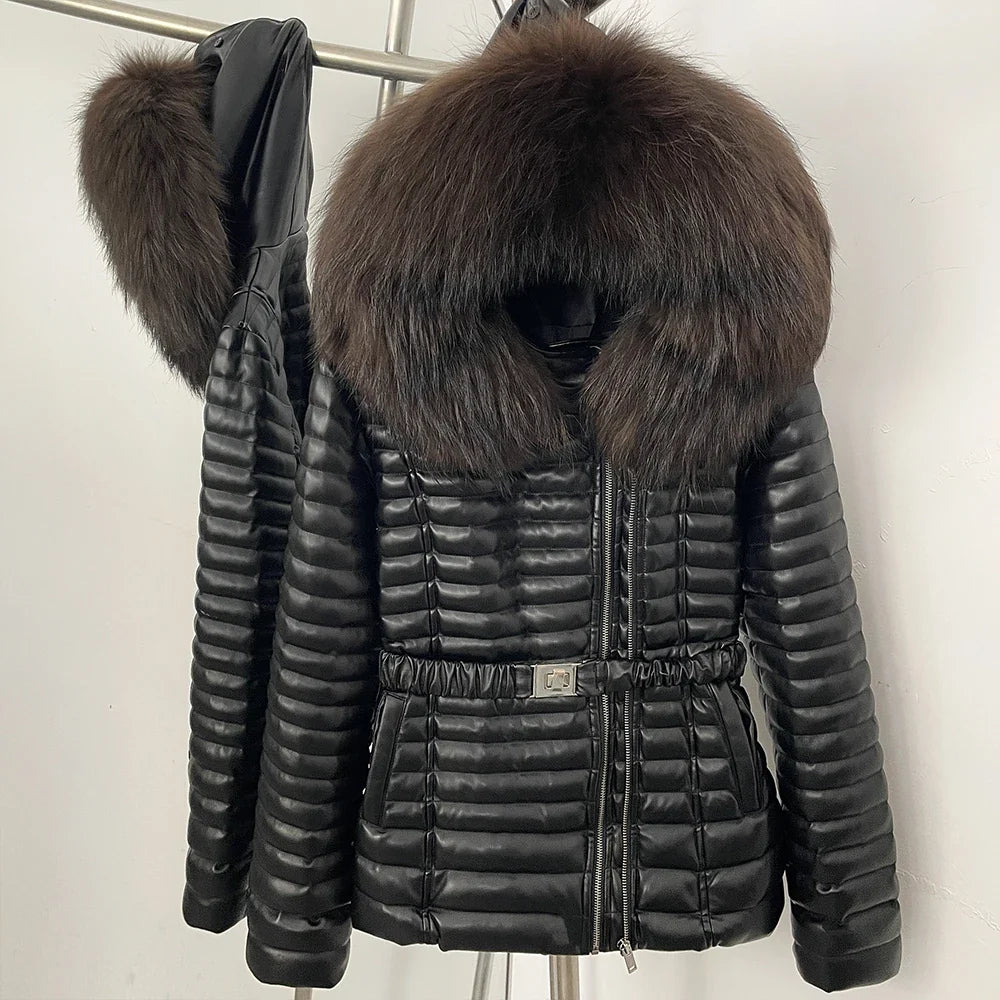 Damen Winterjacke Schwarz gesteppt mit Pelzkragen und Gürtel