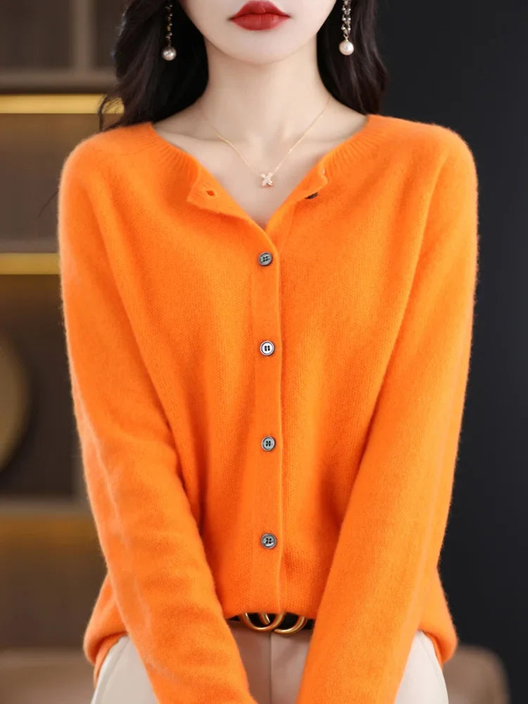 Women's crew-neck knitted cardigan with button placket, long-sleeve