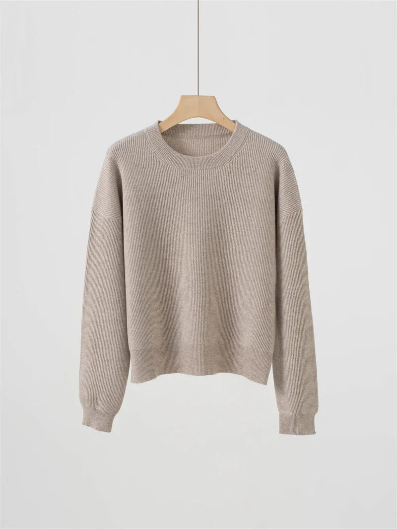 Women's Ribbed Crew-Neck Long-Sleeved Knit Sweater in Red-Brown