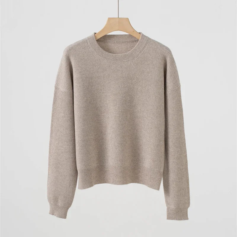 Women's Ribbed Crew-Neck Long-Sleeved Knit Sweater in Red-Brown