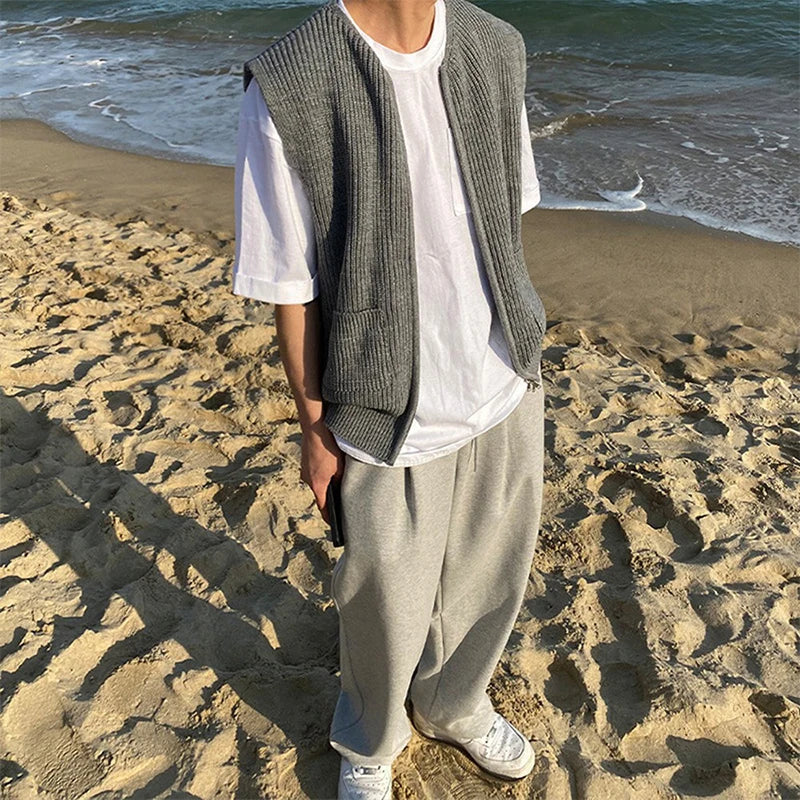 Unisex knitted vest with zipper & pockets ribbed