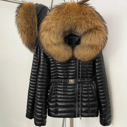 Damen Winterjacke Schwarz gesteppt mit Pelzkragen und Gürtel