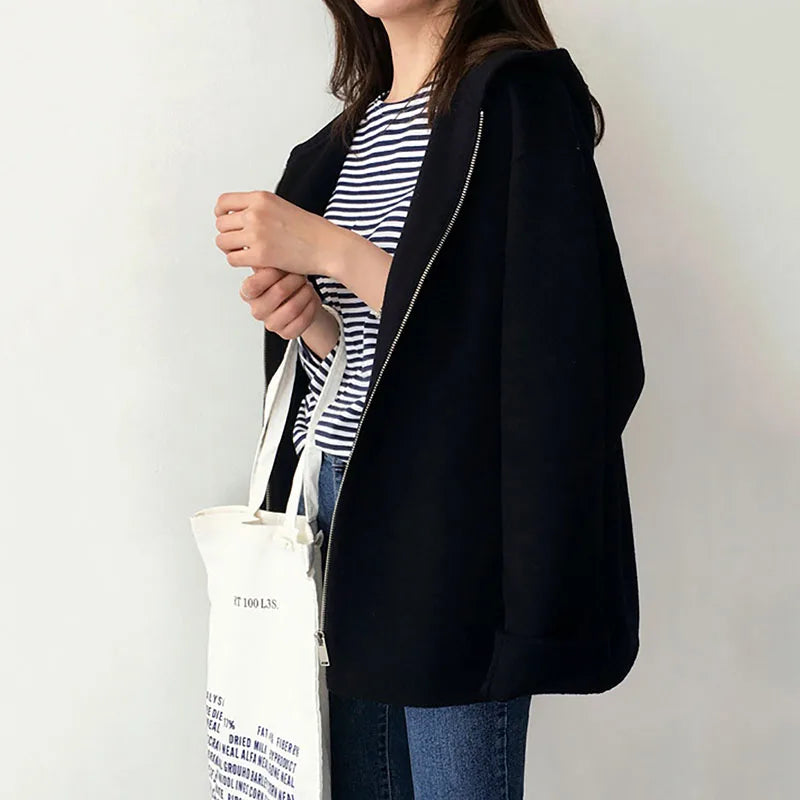 Short women's hooded jacket with zipper