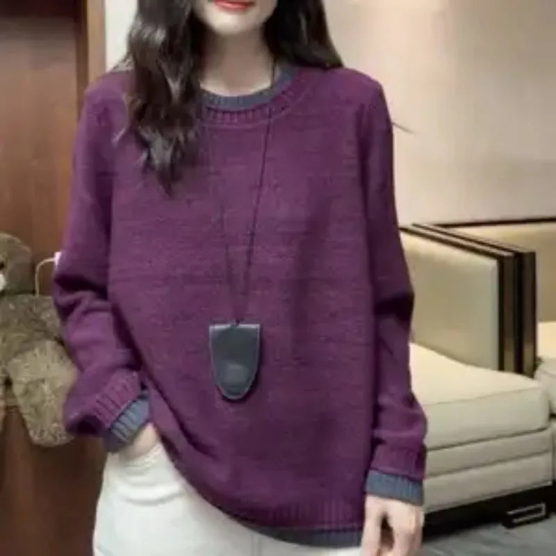 Women's long-sleeve sweater with crew neckline, ribbed cuffs and hem