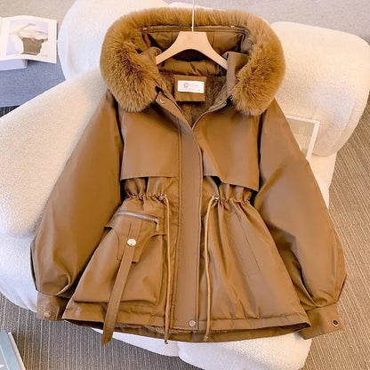 Damen Winterjacke mit Kunstpelzkapuze & Kordelzug in der Taille