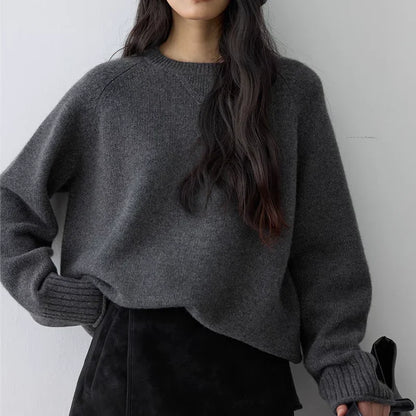 Women's Oversized Crew-Neck Long-Sleeve Knit Sweater