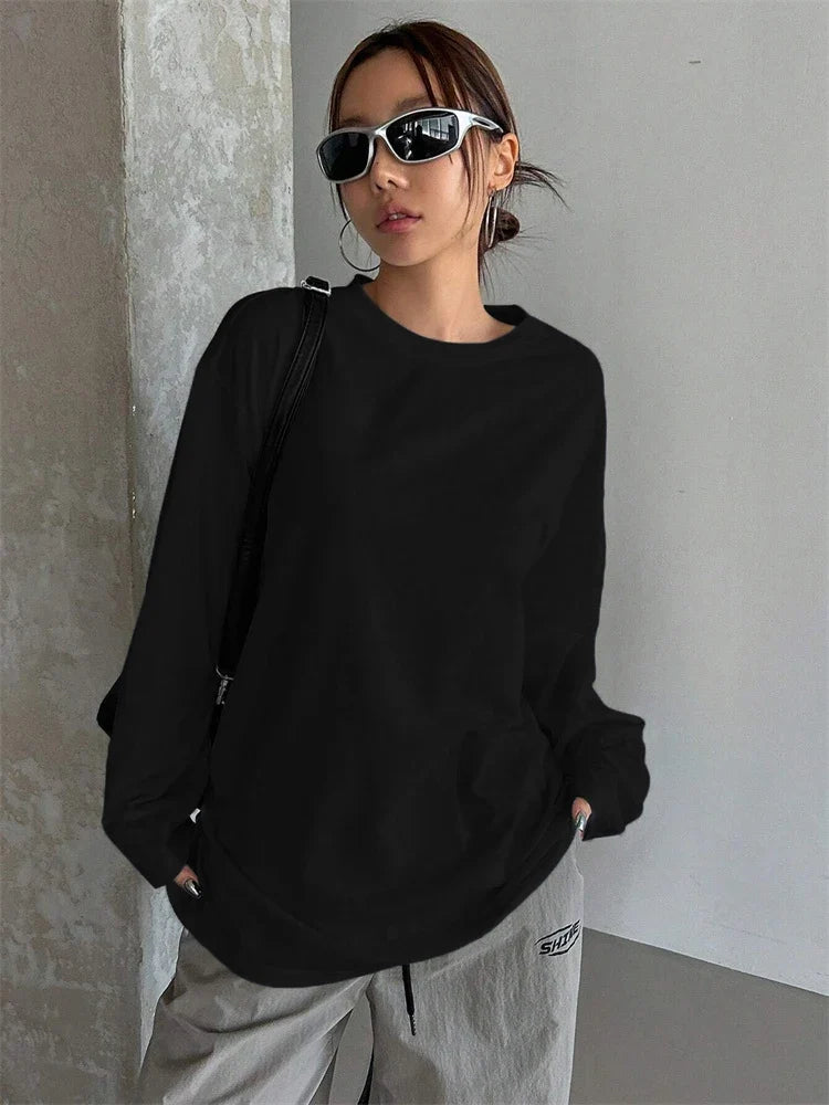 Women's oversized long-sleeve shirt, crew neck, black and white basic long-sleeve top