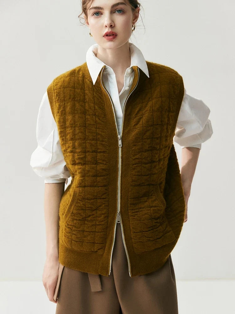 Women's quilted vest with a knit look, zipper, and stand-up collar, cream white