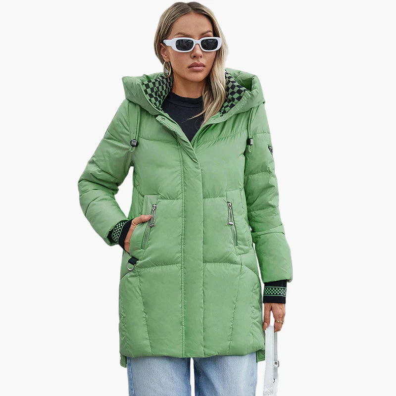 Women's quilted coat with hood – fashionable winter coat for everyday and leisure use