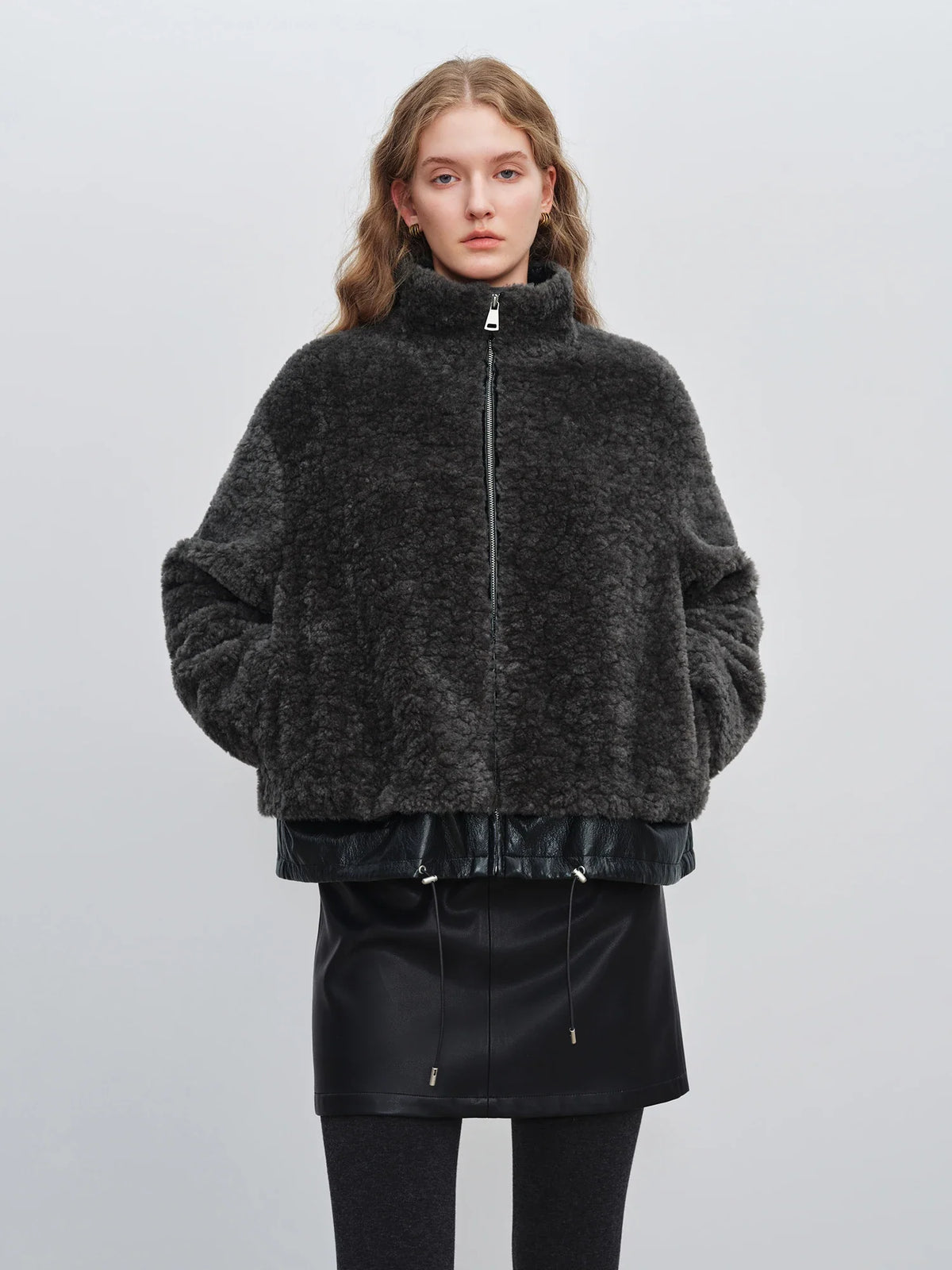 Women's teddy faux fur jacket with stand-up collar and zipper