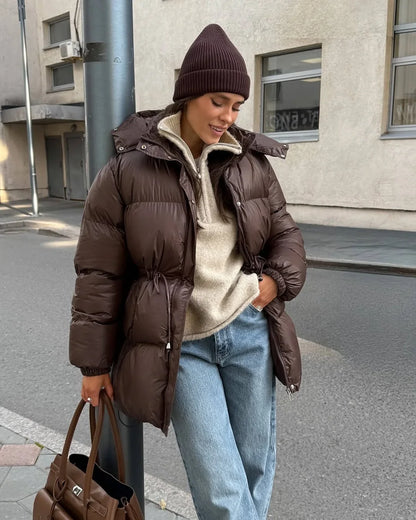 Damen Steppjacke mit Kapuze und Kordelzug, glänzende Optik, warme Winterjacke