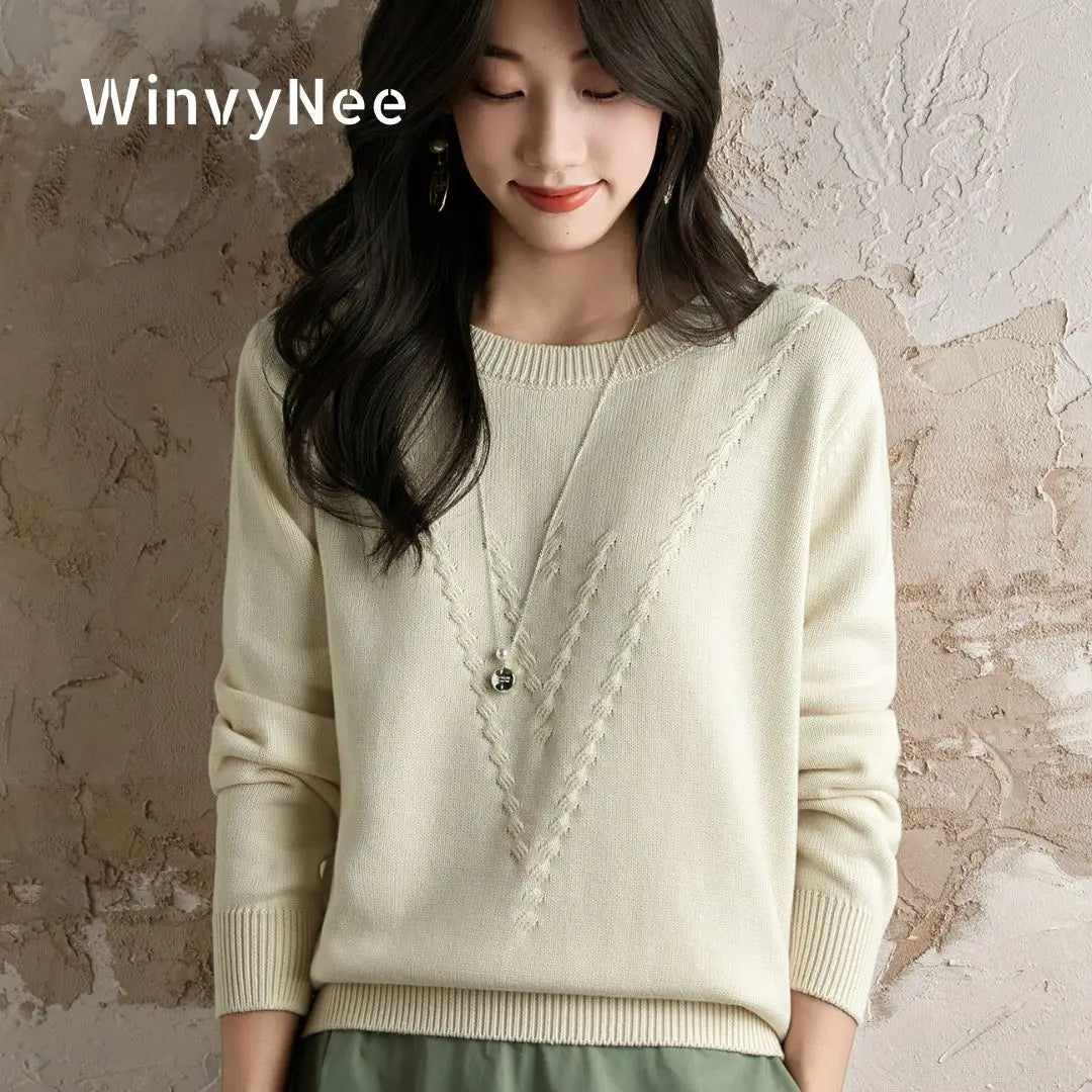 Women's crew-neck sweater with textured pattern, knit sweater