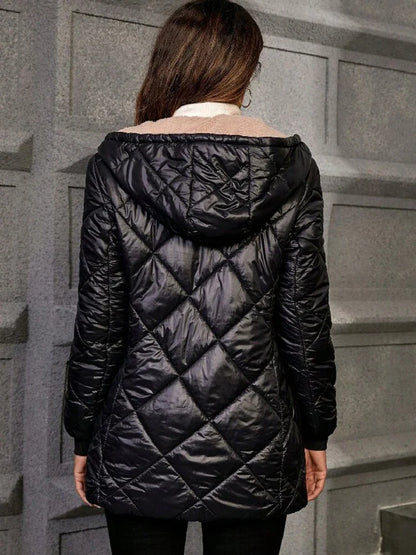 Damen Steppjacke mit Kapuze und Teddyfutter Schwarz