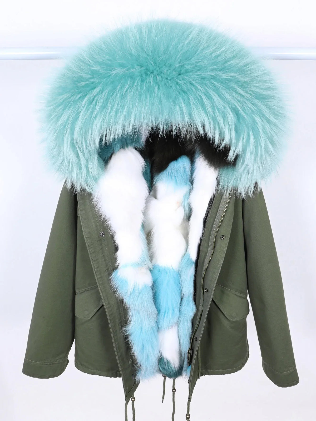 Women's winter parka with removable faux fur collar and lining
