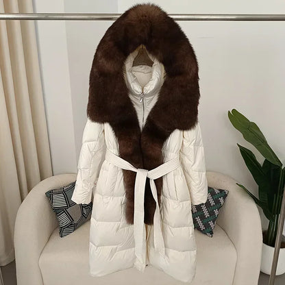 Damen Daunenmantel mit Pelzkapuze und Bindegürtel, gepolstert, lange Winterjacke