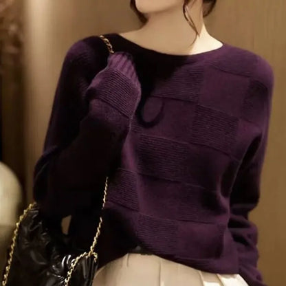 Women's purple sweater with checkered pattern, crew neck