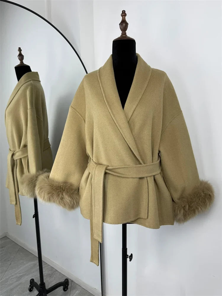 Short women's wrap coat with faux-fur sleeves and tie belt