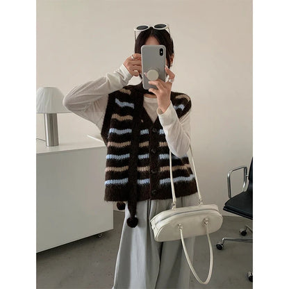 Striped knitted vest with V-neck and buttons, cropped fit