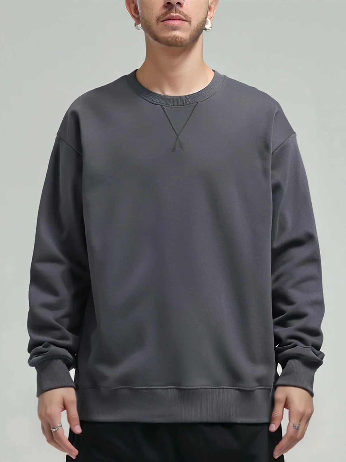 Unisex basic crew-neck sweatshirt gray