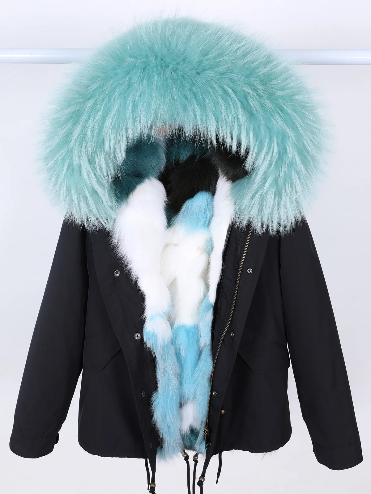 Women's winter parka with removable faux fur collar and lining