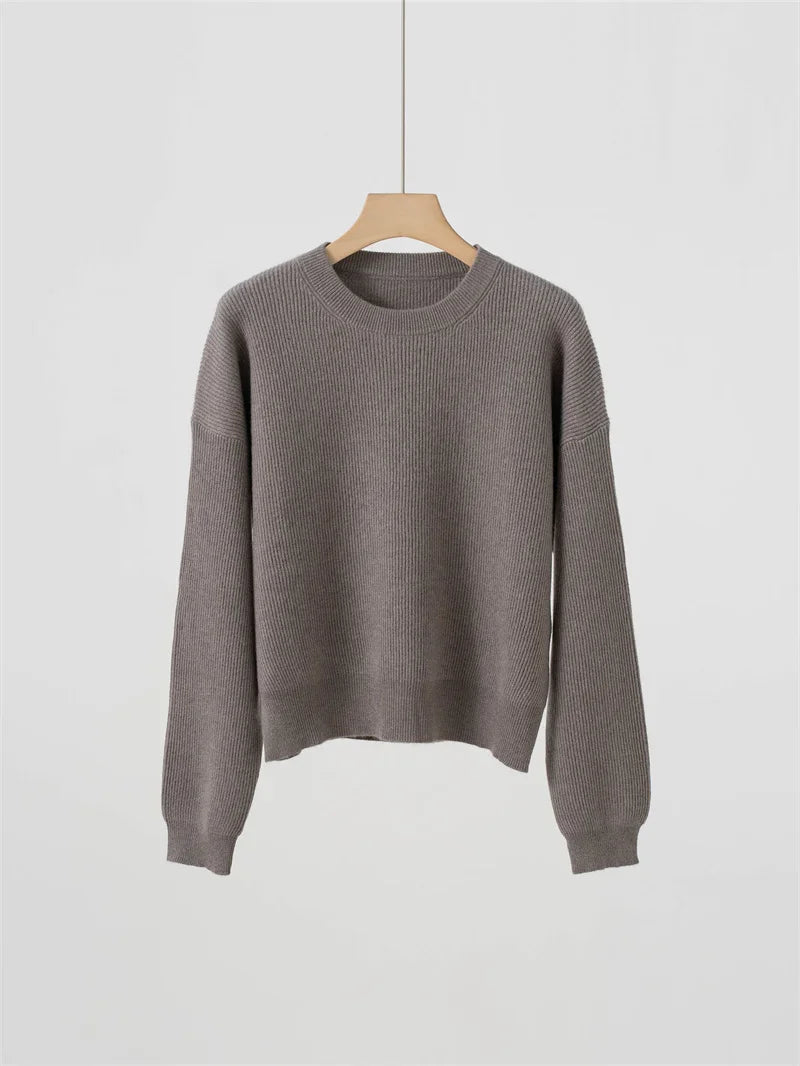 Women's Ribbed Crew-Neck Long-Sleeved Knit Sweater in Red-Brown