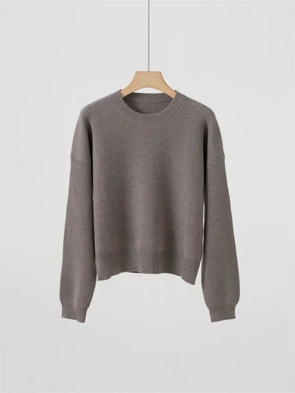 Women's Ribbed Crew-Neck Long-Sleeved Knit Sweater in Red-Brown