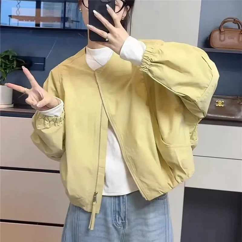 Women's short-sleeve bomber jacket with crew neck and zipper