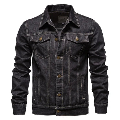 Men's denim jacket with a regular fit and buttons