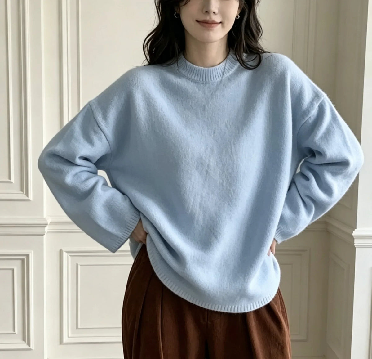 Women's oversized crew-neck long-sleeve knitted sweater