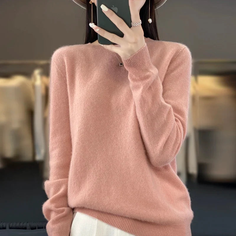 Women's soft fine-knit crew-neck long-sleeve sweater