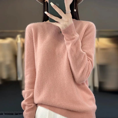 Women's soft fine-knit crew-neck long-sleeve sweater