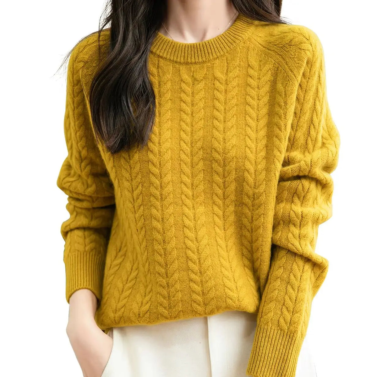 Women's cable-knit sweater with crew neck in caramel brown