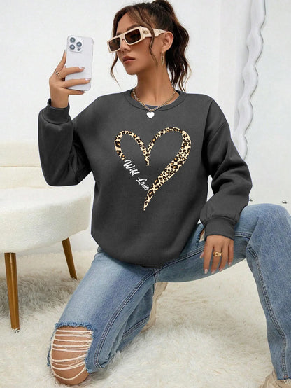Women's Crew-Neck Long-Sleeve Sweatshirt with Leopard Heart Print