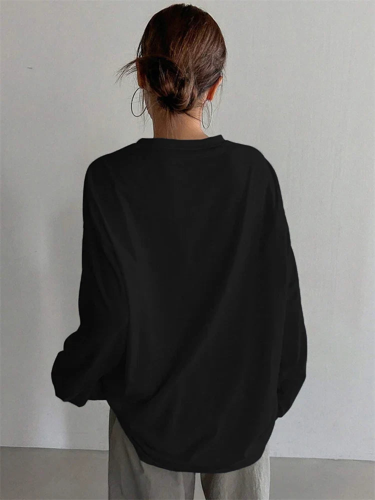 Women's oversized long-sleeve shirt, crew neck, black and white basic long-sleeve top