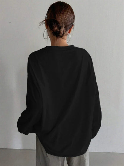 Women's oversized long-sleeve shirt, crew neck, black and white basic long-sleeve top