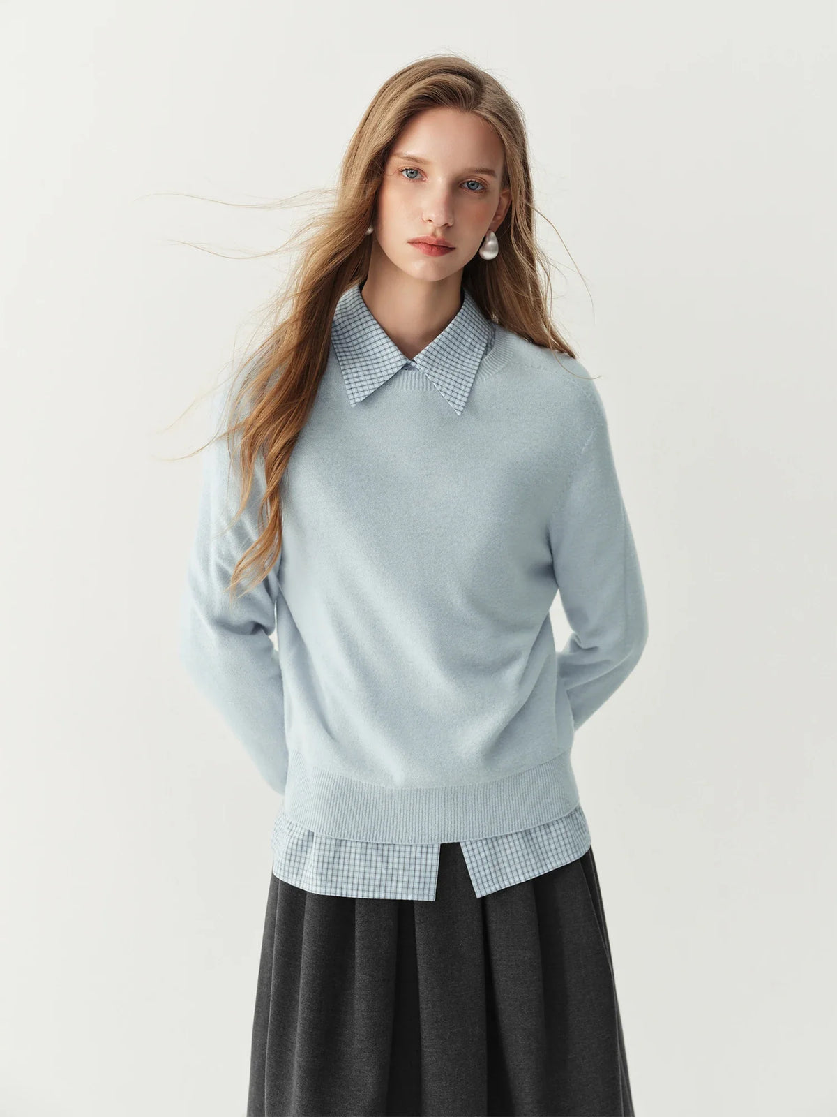 Women's Long-Sleeve Crewneck Sweater in Soft Material