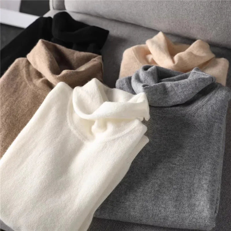 Sleeveless women's turtleneck top made of soft knit fabric