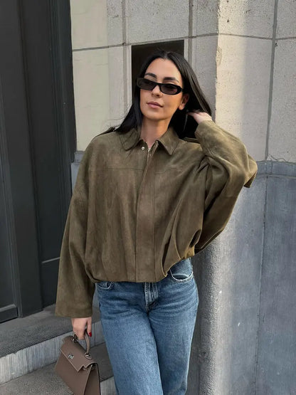 Women's cropped short transition jacket with lapel collar and long sleeves
