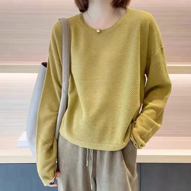 Women's Long-Sleeved Textured Crew-Neck Top, Comfortable Casual Shirt