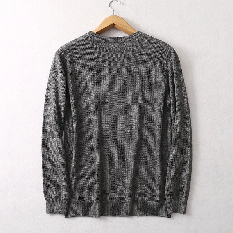 Unisex crew-neck sweater, long sleeves, fine knit, in black, gray, or brown