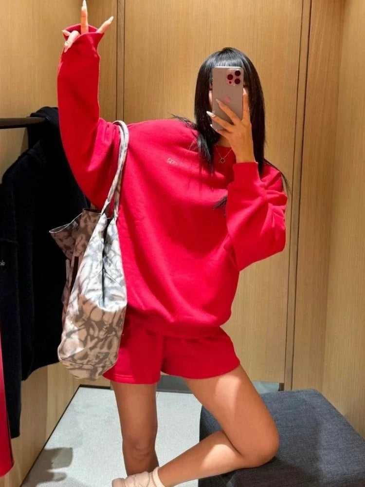 Women's Oversize Sweatshirt for Leisure and Sports – Modern Relaxed Fit Sweater