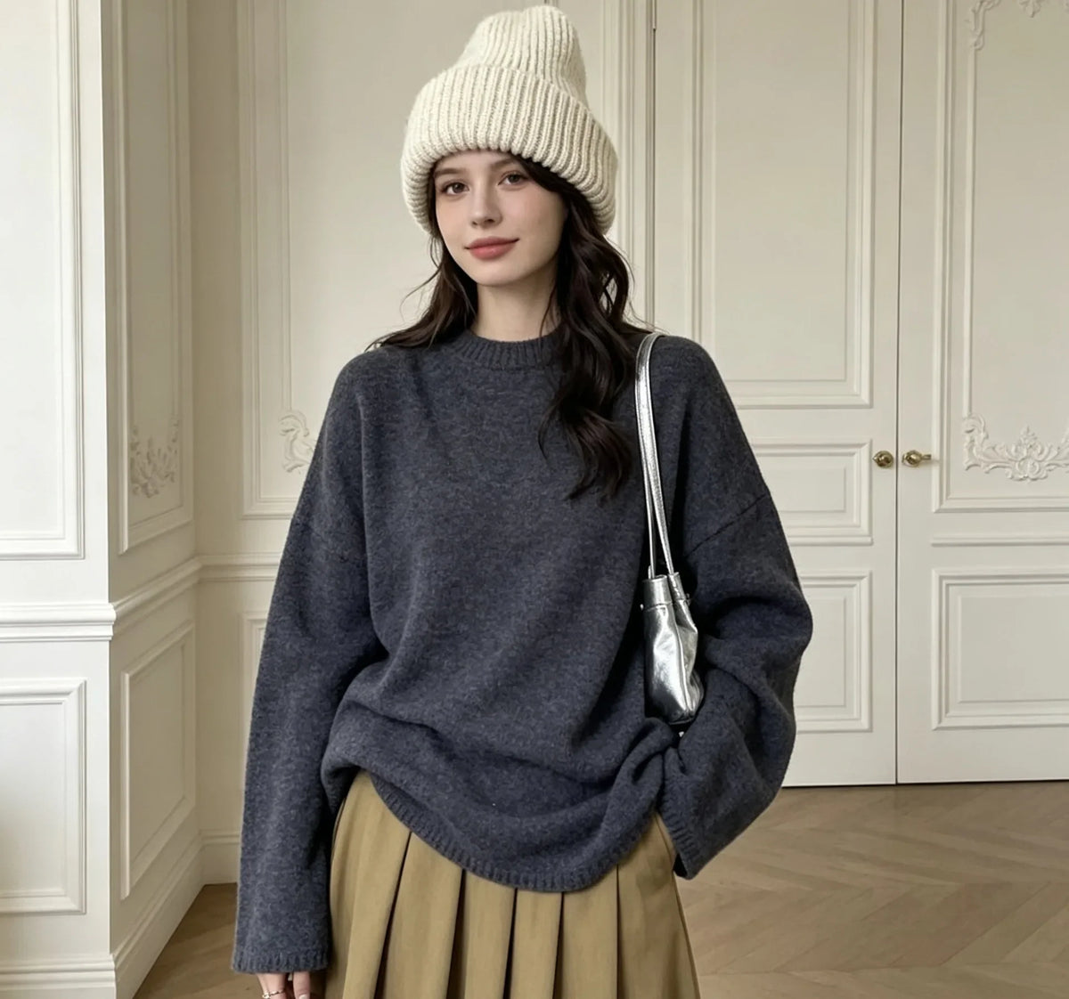 Women's oversized crew-neck long-sleeve knitted sweater