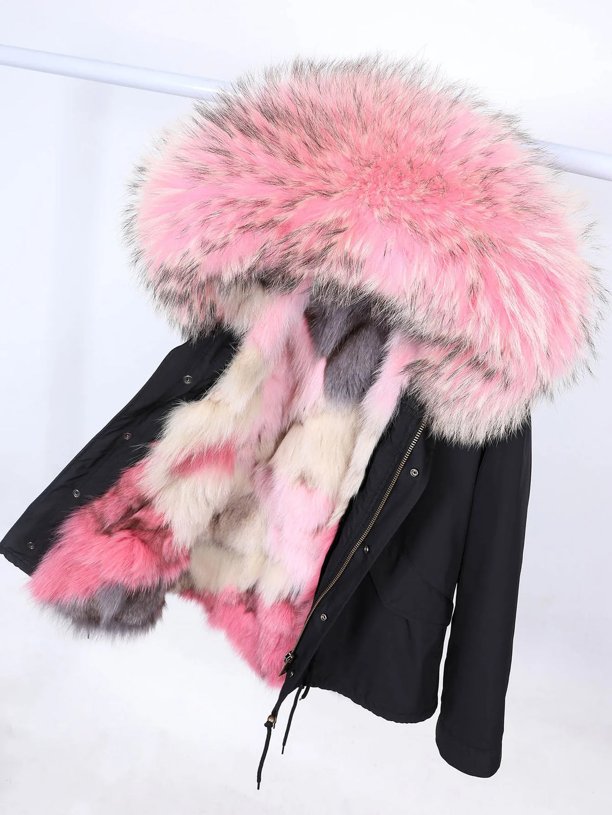 Women's winter parka with removable faux fur collar and lining