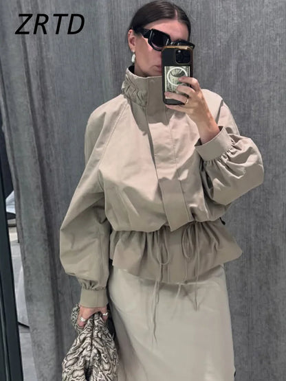 Women's beige jacket with drawstring and blouson sleeves