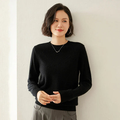 Women's crew-neck sweater, long sleeves, soft material