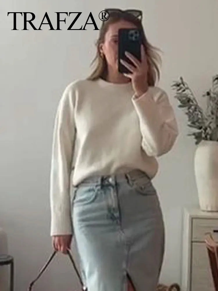 Women's Crew Neck Long-Sleeve Knit Sweater Ribbed Cuffs