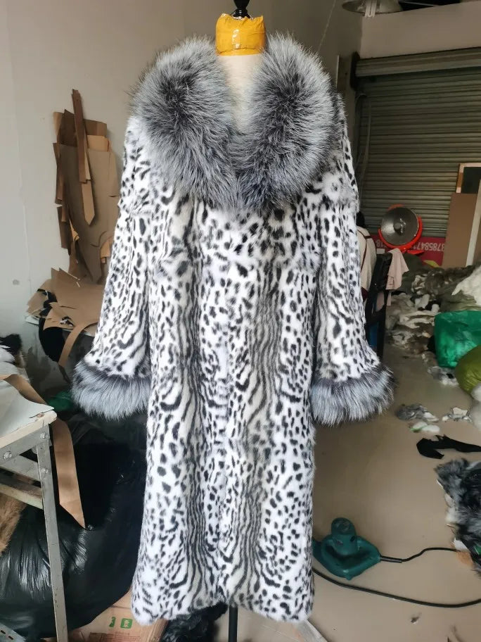 Faux Fur-Effect Winter Coat with Wide Collar and Belt