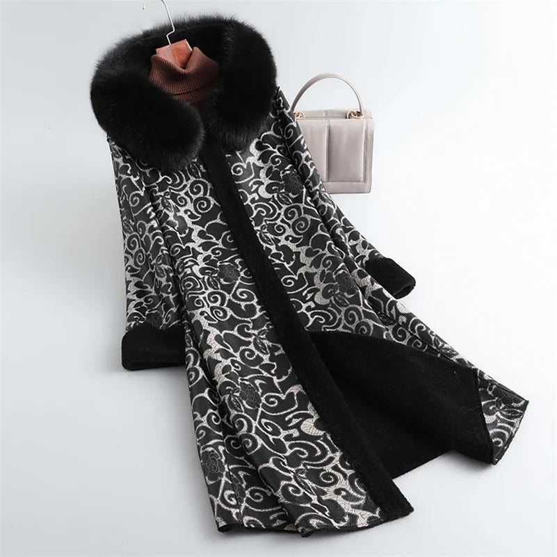 Women's Long Winter Coat with Fur Collar & Pattern Elegant Winter Jacket