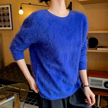 Soft women's crew-neck long-sleeve knit sweater