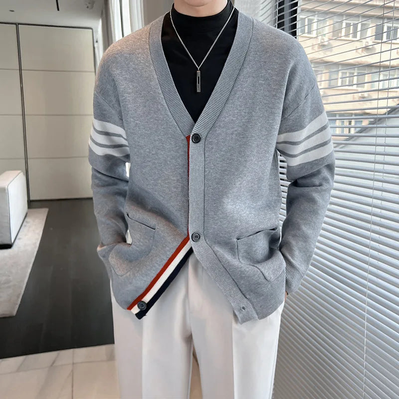 Men's V-neck cardigan with striped pattern